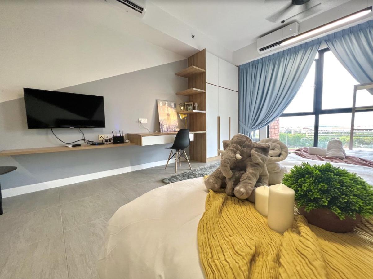 Free Parking # 2 Bed Family Bellsuite - Sepang Klia Kota Warisan Eksteriør bilde