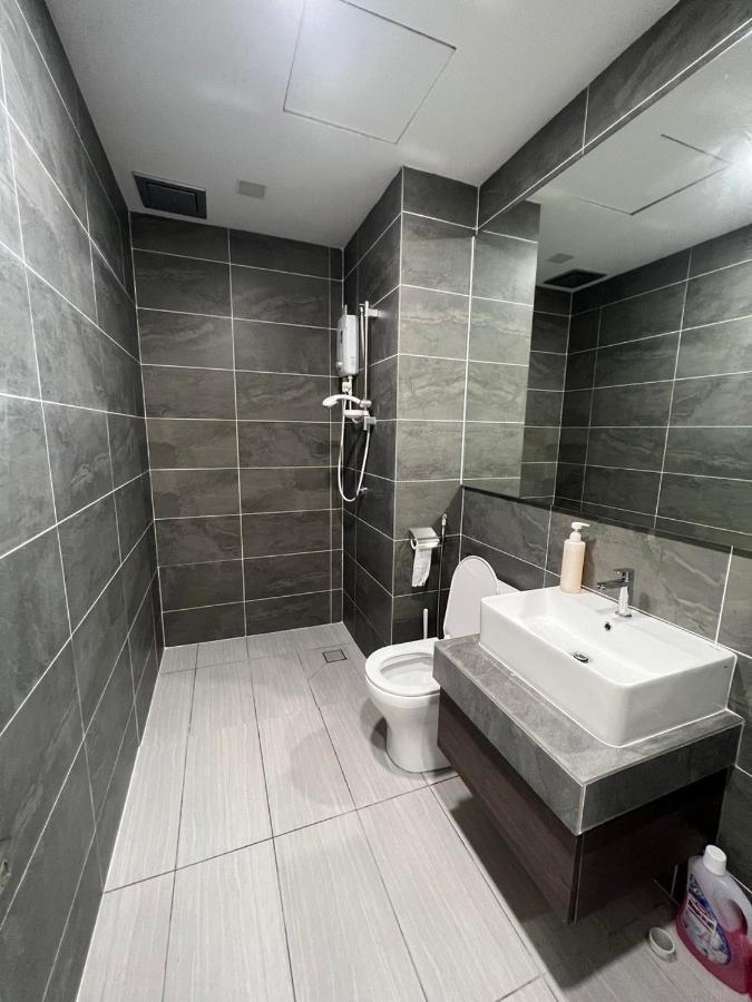 Free Parking # 2 Bed Family Bellsuite - Sepang Klia Kota Warisan Eksteriør bilde