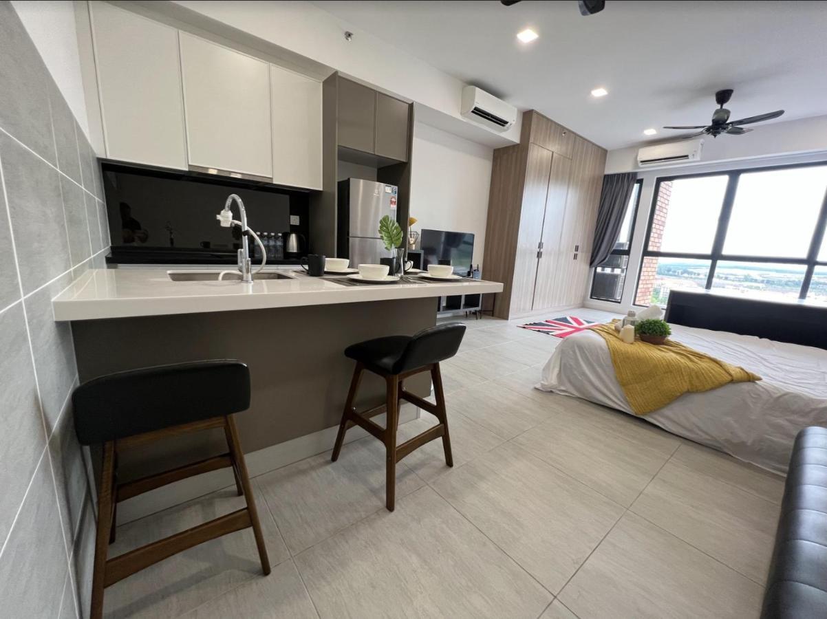 Free Parking # 2 Bed Family Bellsuite - Sepang Klia Kota Warisan Eksteriør bilde